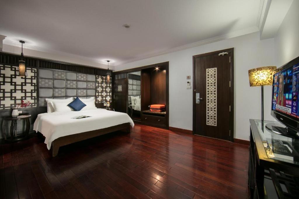 Church Boutique Hang Trong 4* Hanoi