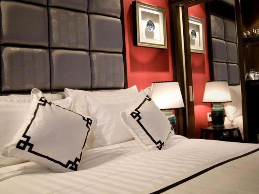 Church Boutique Hang Trong Hotel
