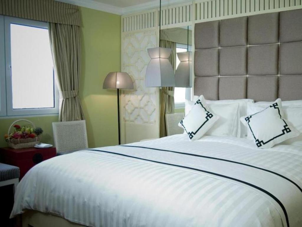 Hotel Church Boutique Hang Trong 4*